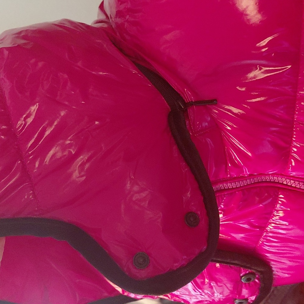 Calvin Klein Performance Fuchsia Hooded Puffer Vest - Picture 5 of 9